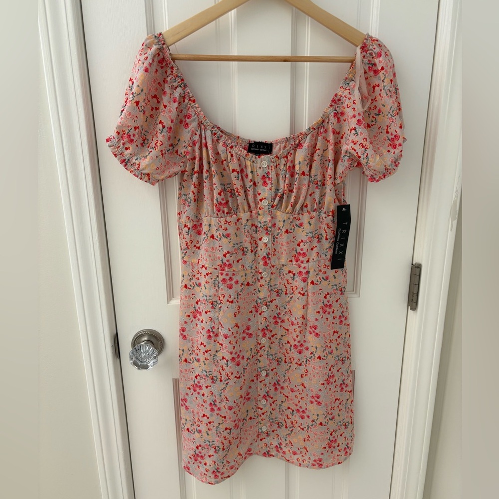 NWT Trixxi Pink Floral Dress‎ Off Shoulder Button-Front New With Tags